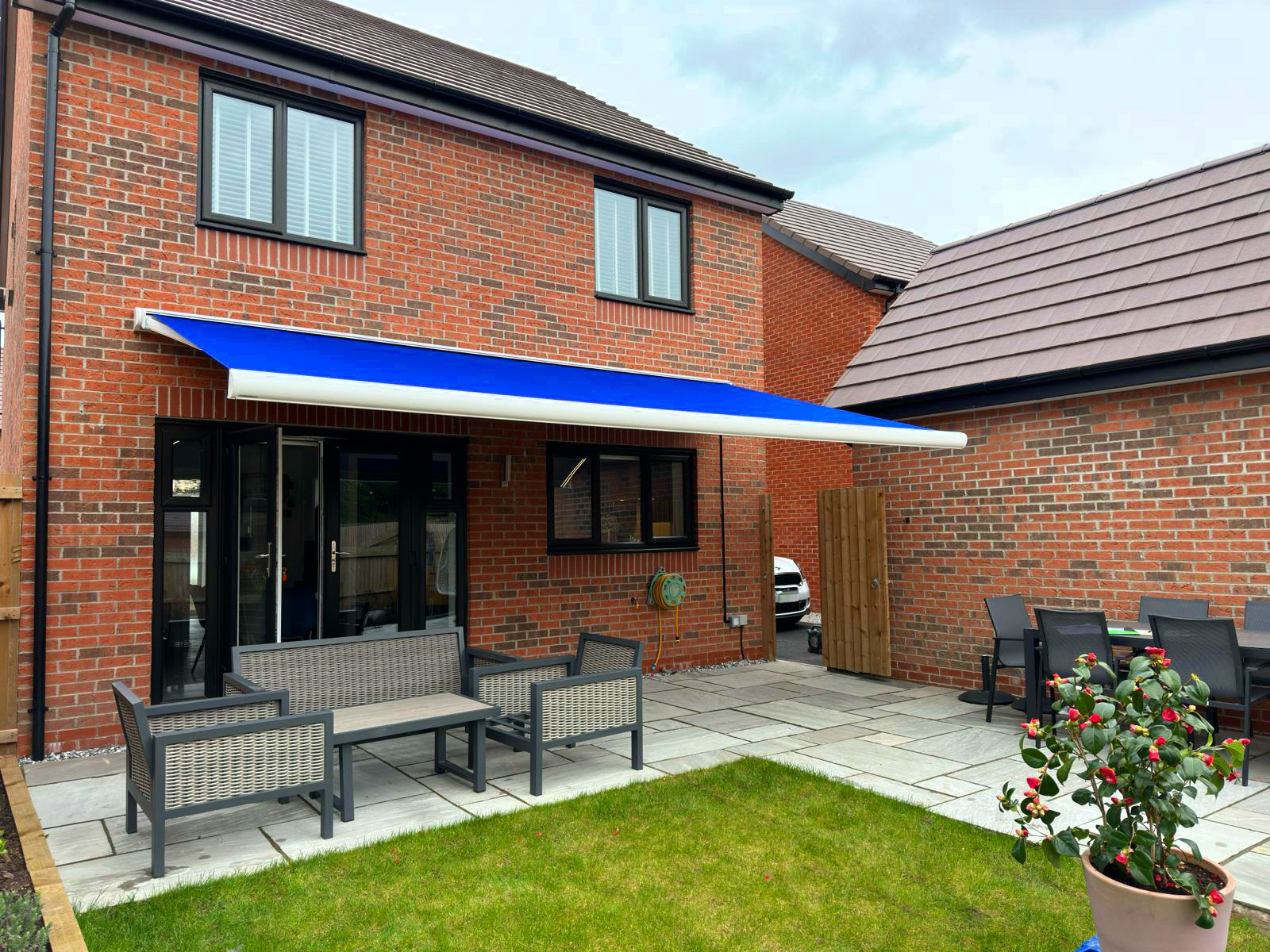 Umbra Awning Crewe